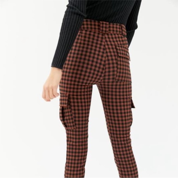 Urban Outfitters “Elaine” Checkered Skinny Cargo Pants | US 2 / UK 6 - Picture 3 of 10